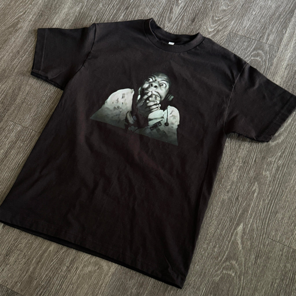Speed Covering His Mouth Funny 100% Cotton T-Shirt