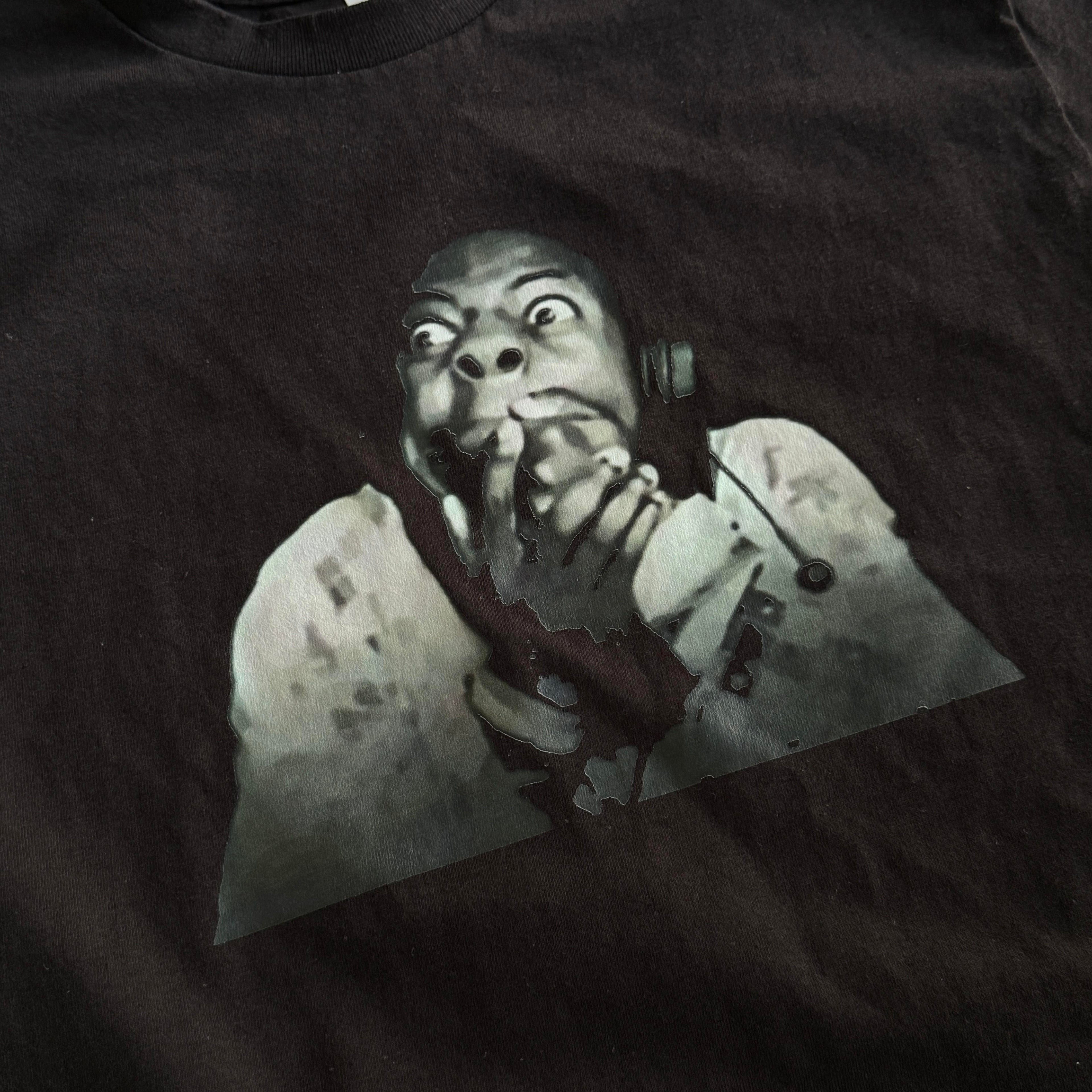 Speed Covering His Mouth Funny 100% Cotton T-Shirt