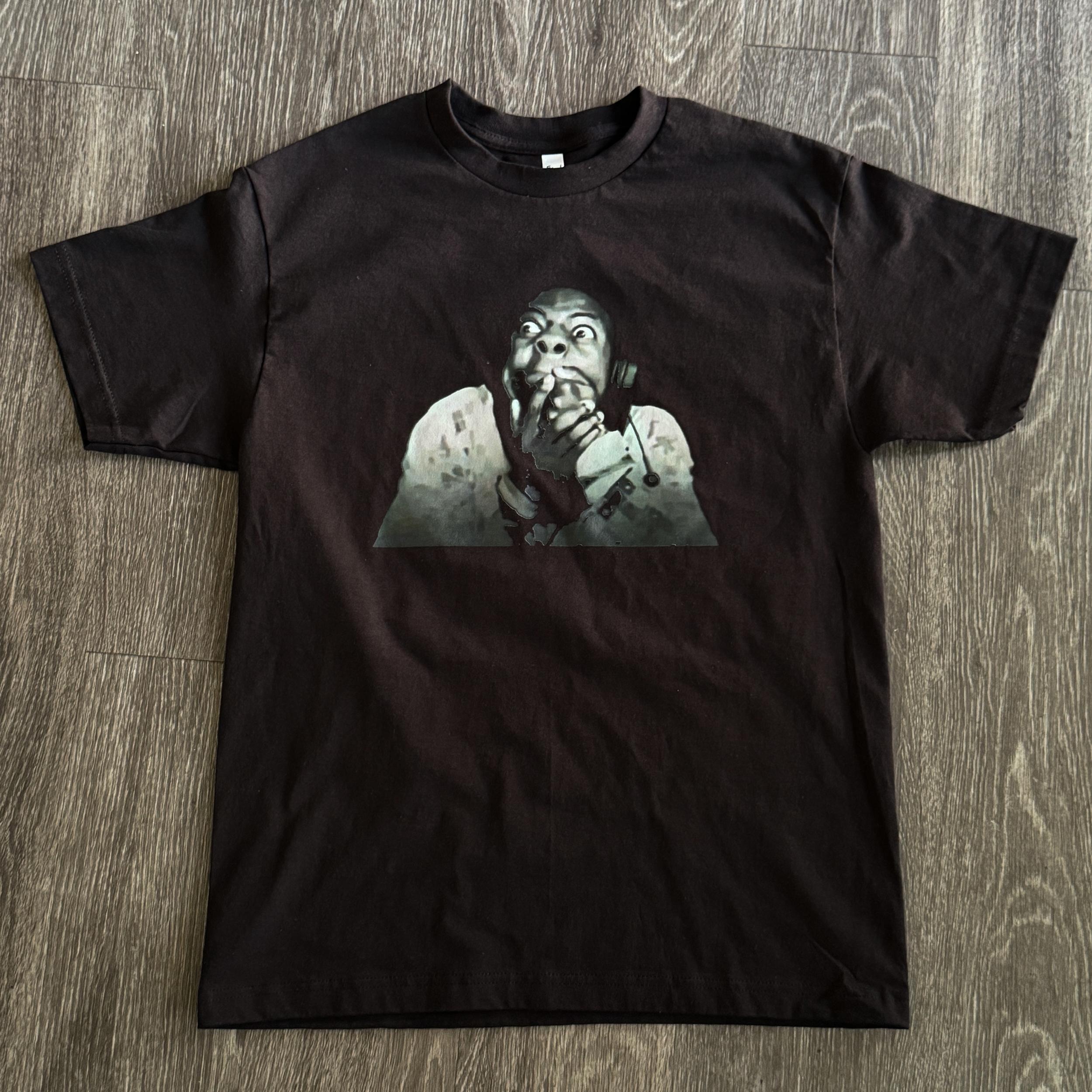 Speed Covering His Mouth Funny 100% Cotton T-Shirt